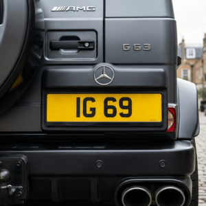 PRIVATE NUMBER PLATE ( IG 69 )